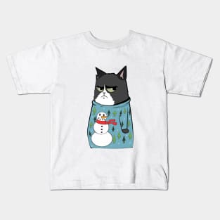 Christmas cat with sweater Kids T-Shirt